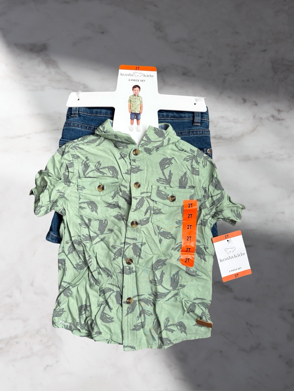 koala kids 2 Piece Green Leaf-Print Button-Up Shirt and Shorts size - 2T